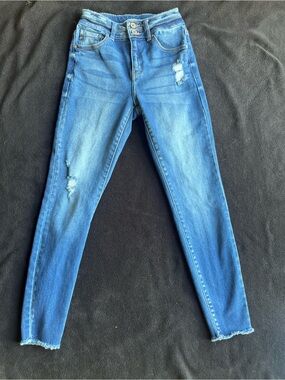 KanCan Distressed Skinny Jeans